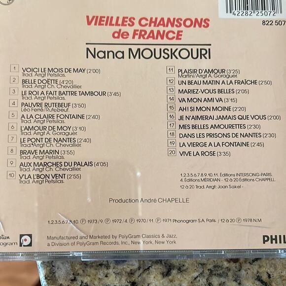 CD   Electronics NANA MOUDKOURI MUSIC FRENCH. BEAUTIFUL VOICE - Picture 3 of 4